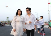 Theo chân Huỳnh Thanh Trực và MC Quốc Bảo khám phá Đường sách Nguyễn Văn Bình ảnh 6 Cùng Trà Ngọc và MC Quốc Bảo đi thả diều trong 'Hành trình đất phương Nam'