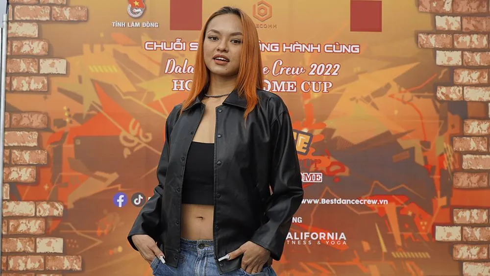 Ca sĩ Mai Ngô. Ảnh: CTCC