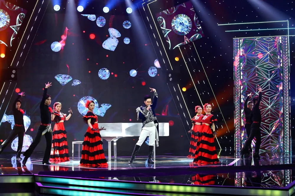 Thí sinh Dương Minh Ngọc với Bài không tên số 15.