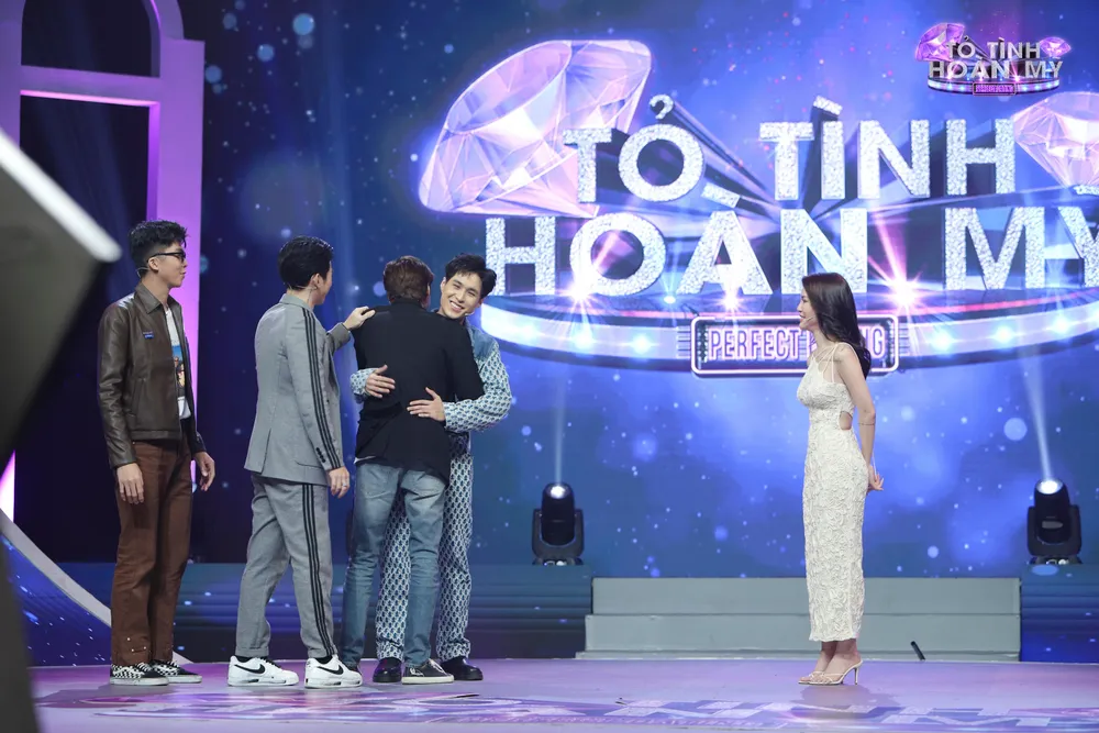 Otis là người tiếp theo chia sẻ với Lucie Nguyễn.