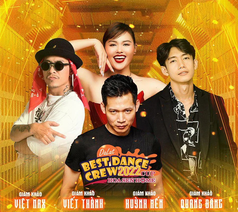 Ban giám khảo chương trình.