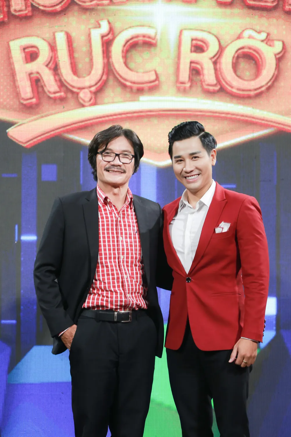 Nghệ sĩ Công Ninh và MC Nguyên Khang.