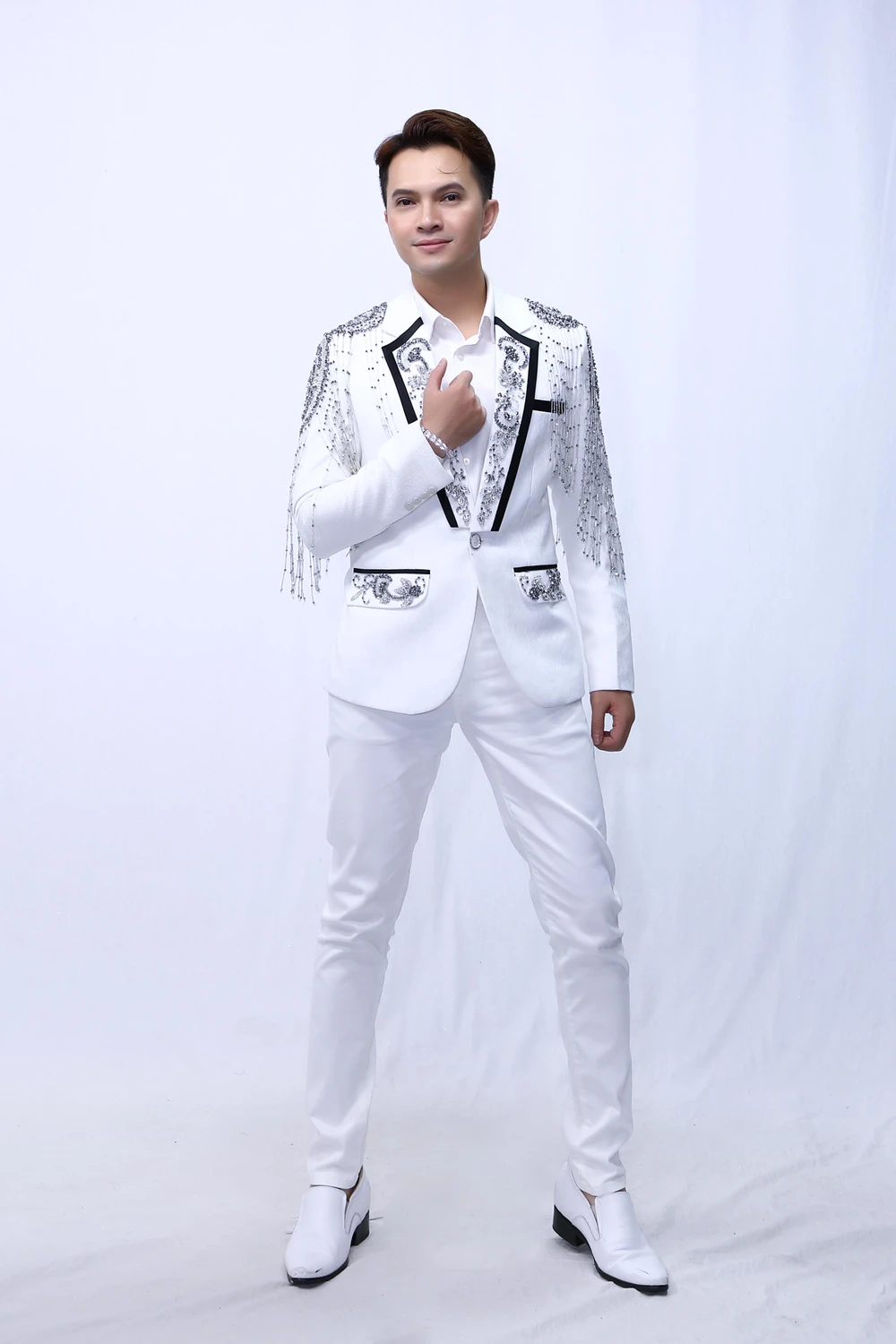 Đội Trưởng Nam Cường.