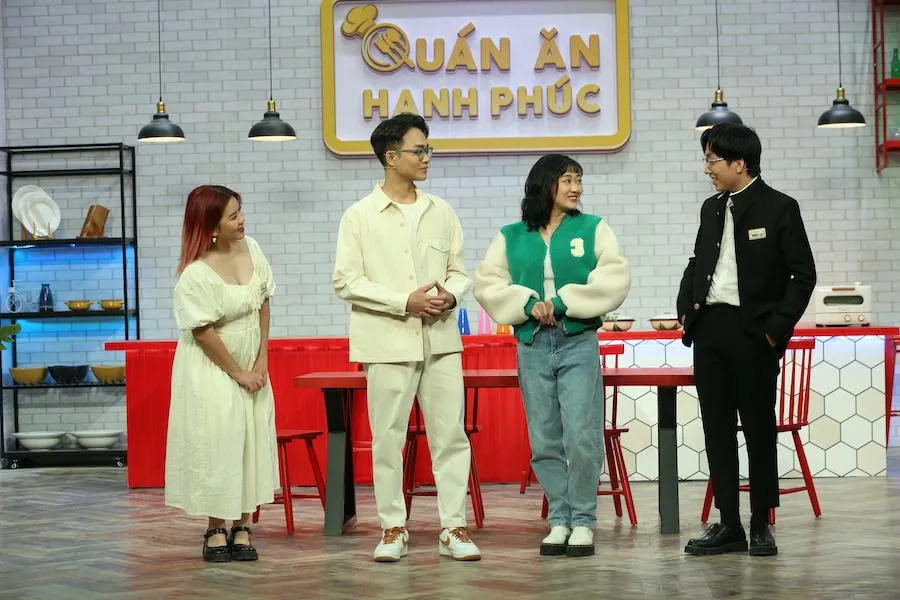 Các nhân vật tham gia chương trình. Ảnh: CTCC