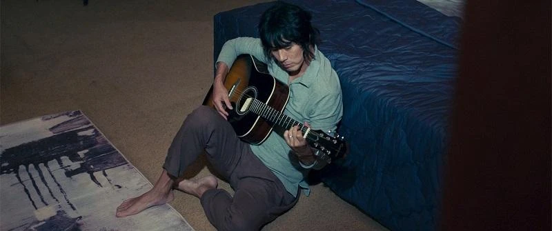 Để cứu vợ mình, chàng họa sĩ Quang Kha sẵn sàng làm tất cả bất chấp hậu quả thế nào.