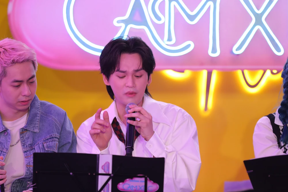 Nguyễn Trần Trung Quân.