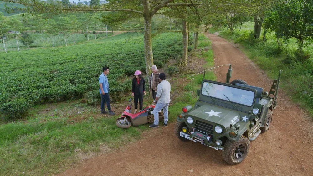 Trúc Trà bị ông Kha bắt cóc. Ảnh: SV Trúc Trà bị ông Kha bắt cóc. Ảnh: SV