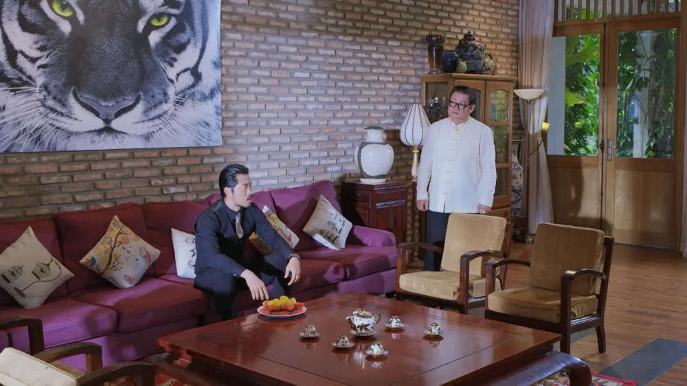 Trần Nam cảnh báo lão Bàng. Trần Nam cảnh báo lão Bàng.