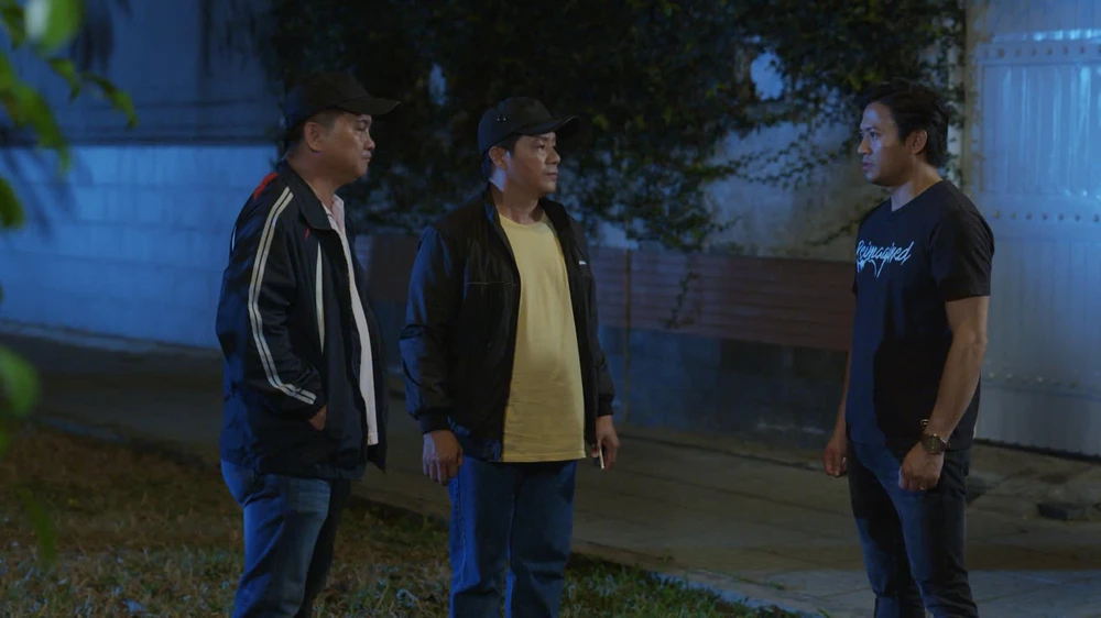 Võ Hiếu gặp công an.