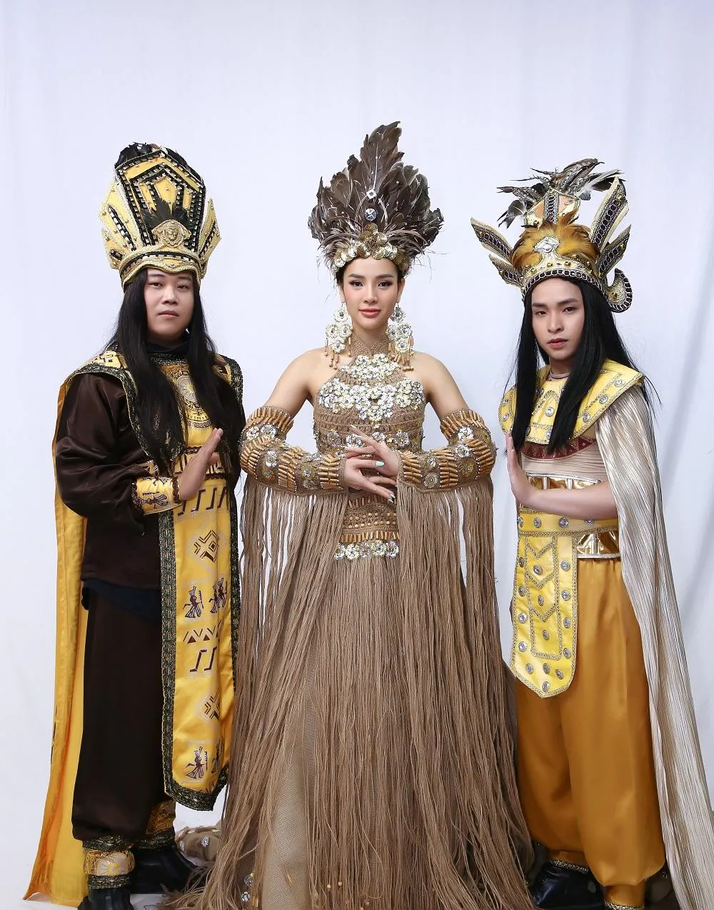 Đội Phương Trinh Jolie.