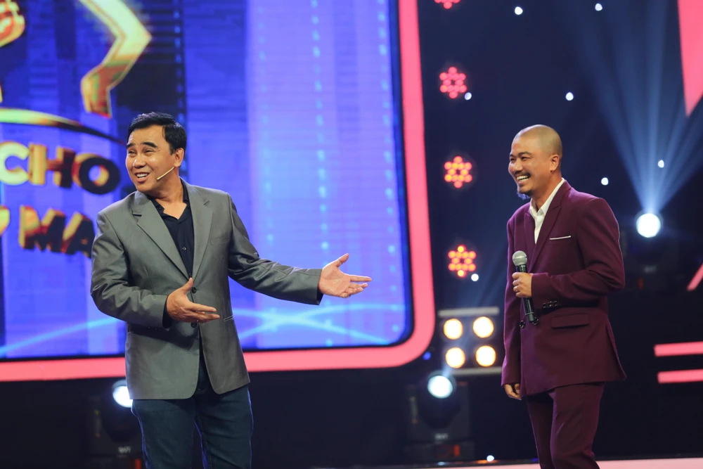 Anh Long xuất hiện trong chương trình.