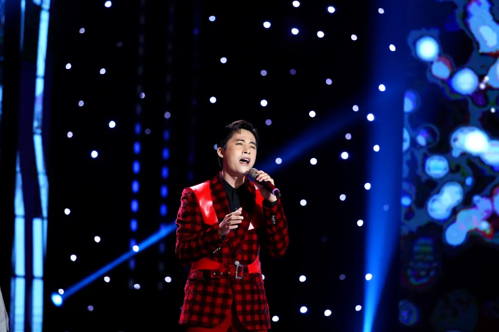 Minh Sang với bài hát Vô cùng. Ảnh: CTCC Minh Sang với bài hát Vô cùng. Ảnh: CTCC