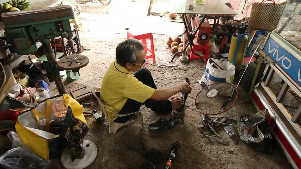 Hoạt động thường ngày của anh Hải. Hoạt động thường ngày của anh Hải.