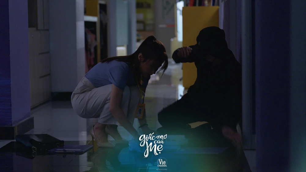 Người đàn ông bí ẩn tại công ty.