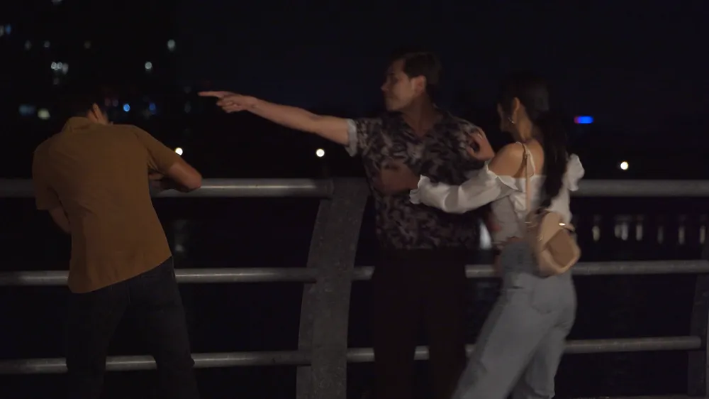 Hoàng Thiên dằn mặt Đăng Khôi.