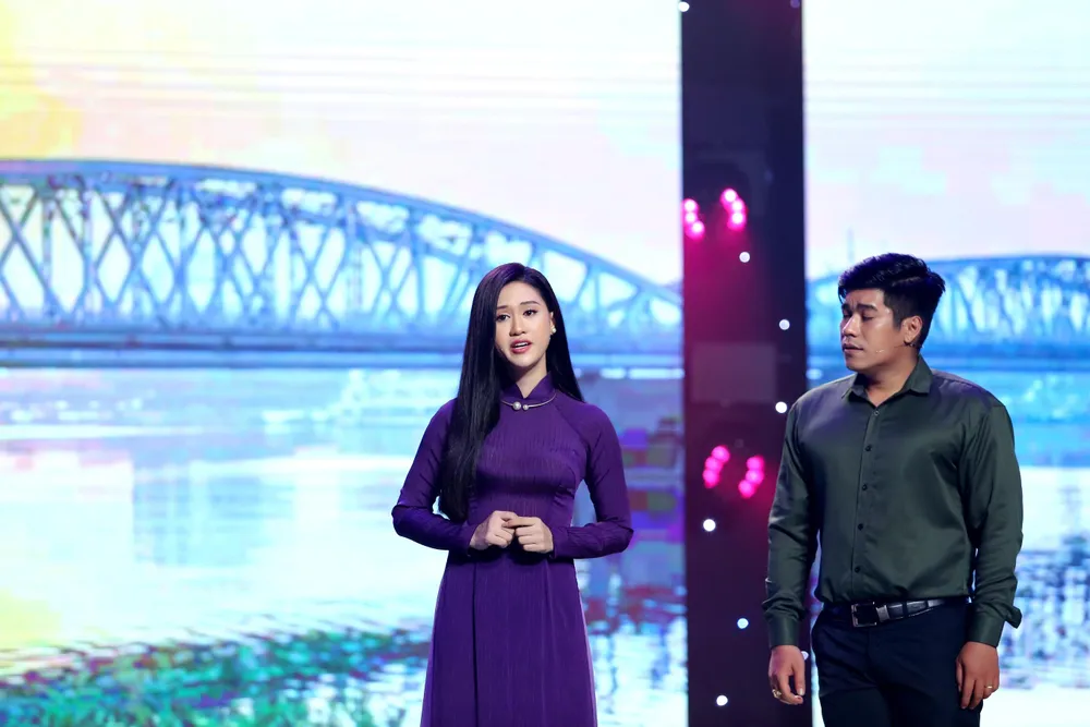 Nữ ca sĩ Jee Trần.