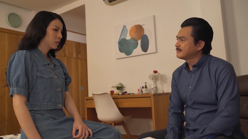 Tuyết hối thúc ông Nam lựa chọn dứt khoát giữa hai người phụ nữ. Ảnh: SV