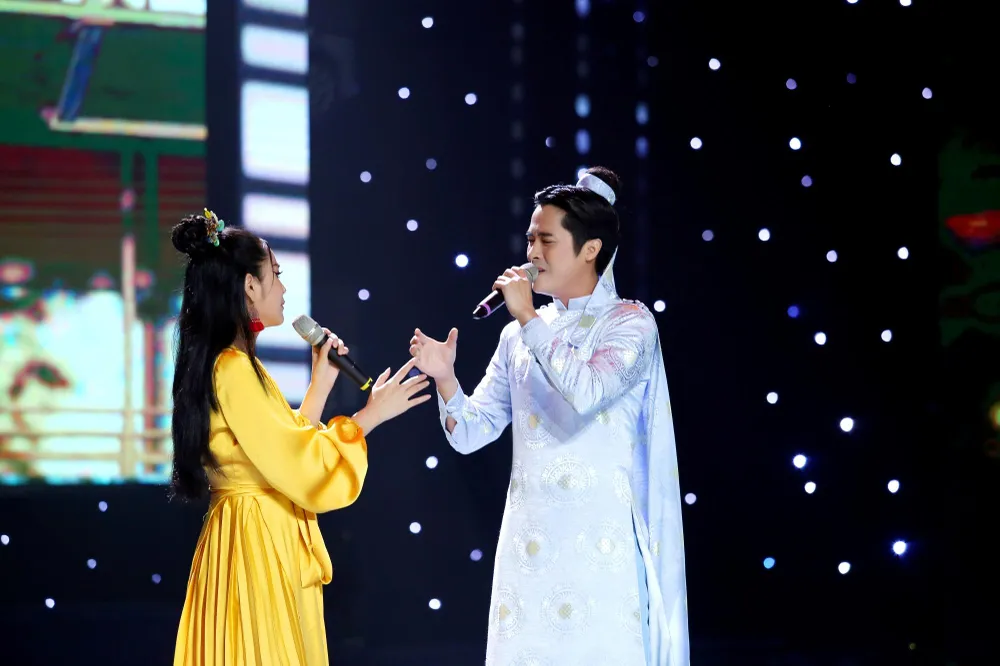 Cặp đôi Minh Sang - Nguyễn Duyên Quỳnh. Cặp đôi Minh Sang - Nguyễn Duyên Quỳnh.