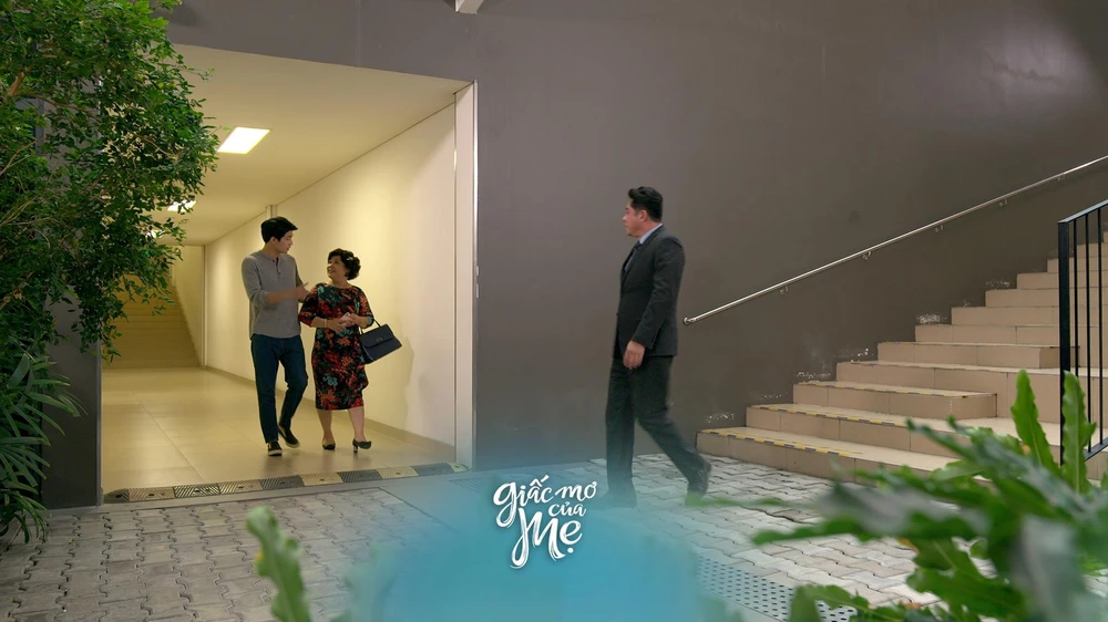 Bà Duyên vô tình gặp ông Phát. Ảnh: NSX