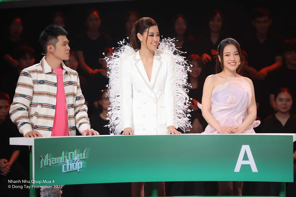 Các thành viên đội A chương trình.