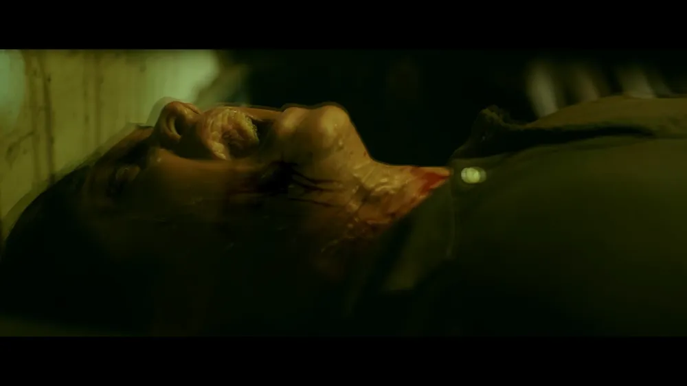 Những người sắp thành xác sống trong phim. Những người sắp thành xác sống trong phim.