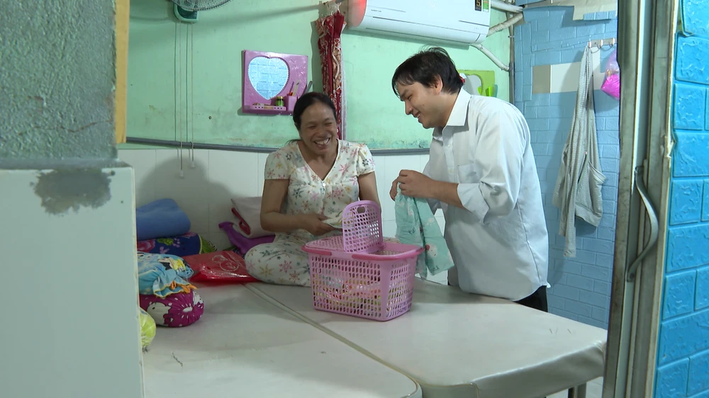 Anh Trần Võ Vũ Hoàng Phong (1990) và chị Lư Thị Thu Ngân (1984).