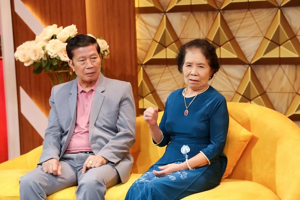 Cô chú chia sẻ với chương trình Thuận vợ thuận chồng. Cô chú chia sẻ với chương trình Thuận vợ thuận chồng.