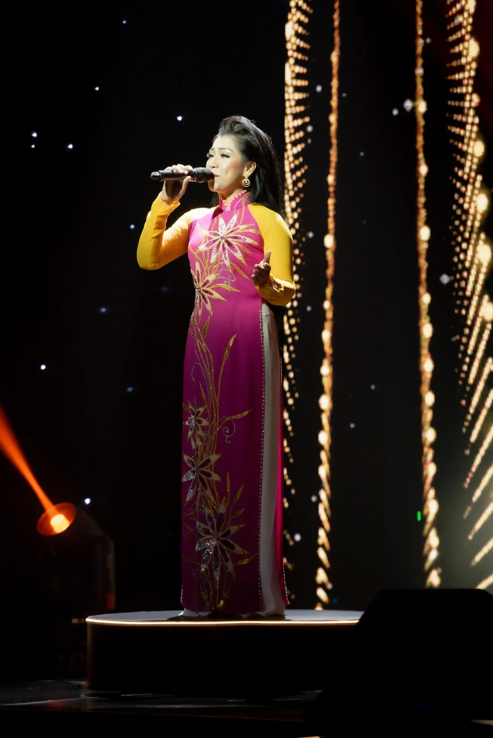 Thí sinh Hàn Ni. Thí sinh Hàn Ni.