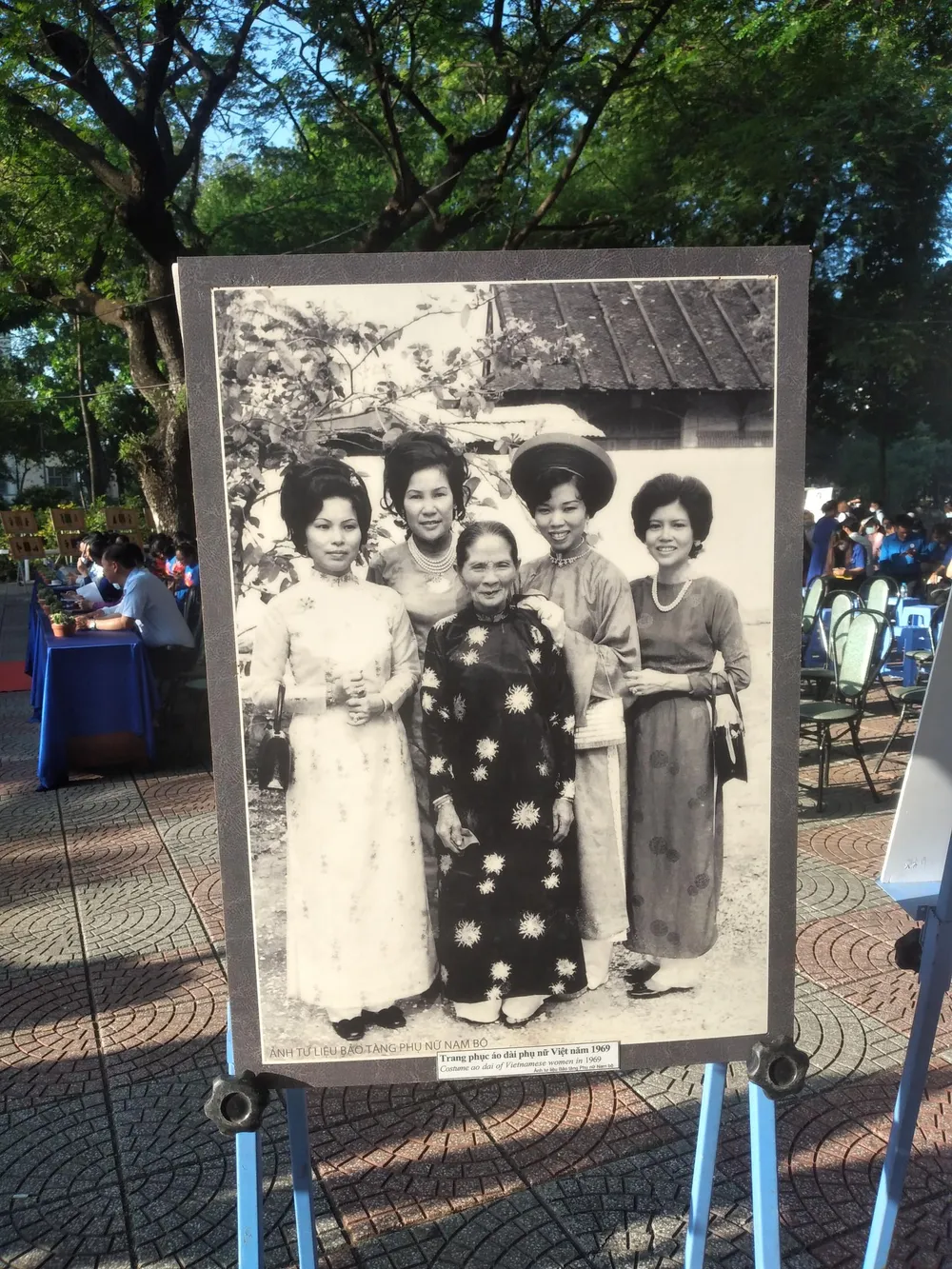 Bộ sưu tập hình ảnh chủ đề: “Không gian Di sản văn hóa Việt Nam", với trang phục người Việt xưa. Ảnh: PHI LONG