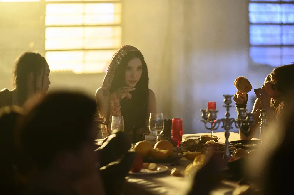 Hình ảnh Mỹ Mỹ trong MV mới. Ảnh: NVCC