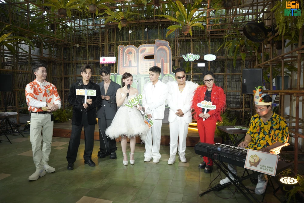 Nghệ sĩ chính chương trình.