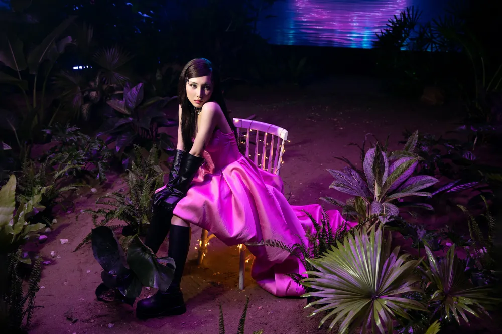 Annie xinh đẹp trong sản phẩm âm nhạc mới ra mắt. Annie xinh đẹp trong sản phẩm âm nhạc mới ra mắt.