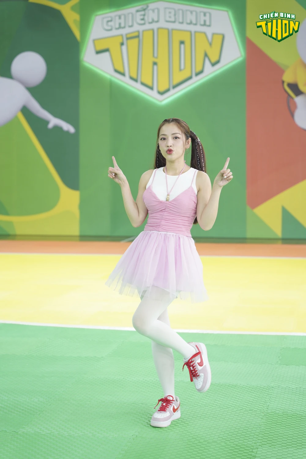 Puka thừa nhận có to tiếng với Gin Tuấn Kiệt trong lúc cùng chăm lo cho 8 em bé.