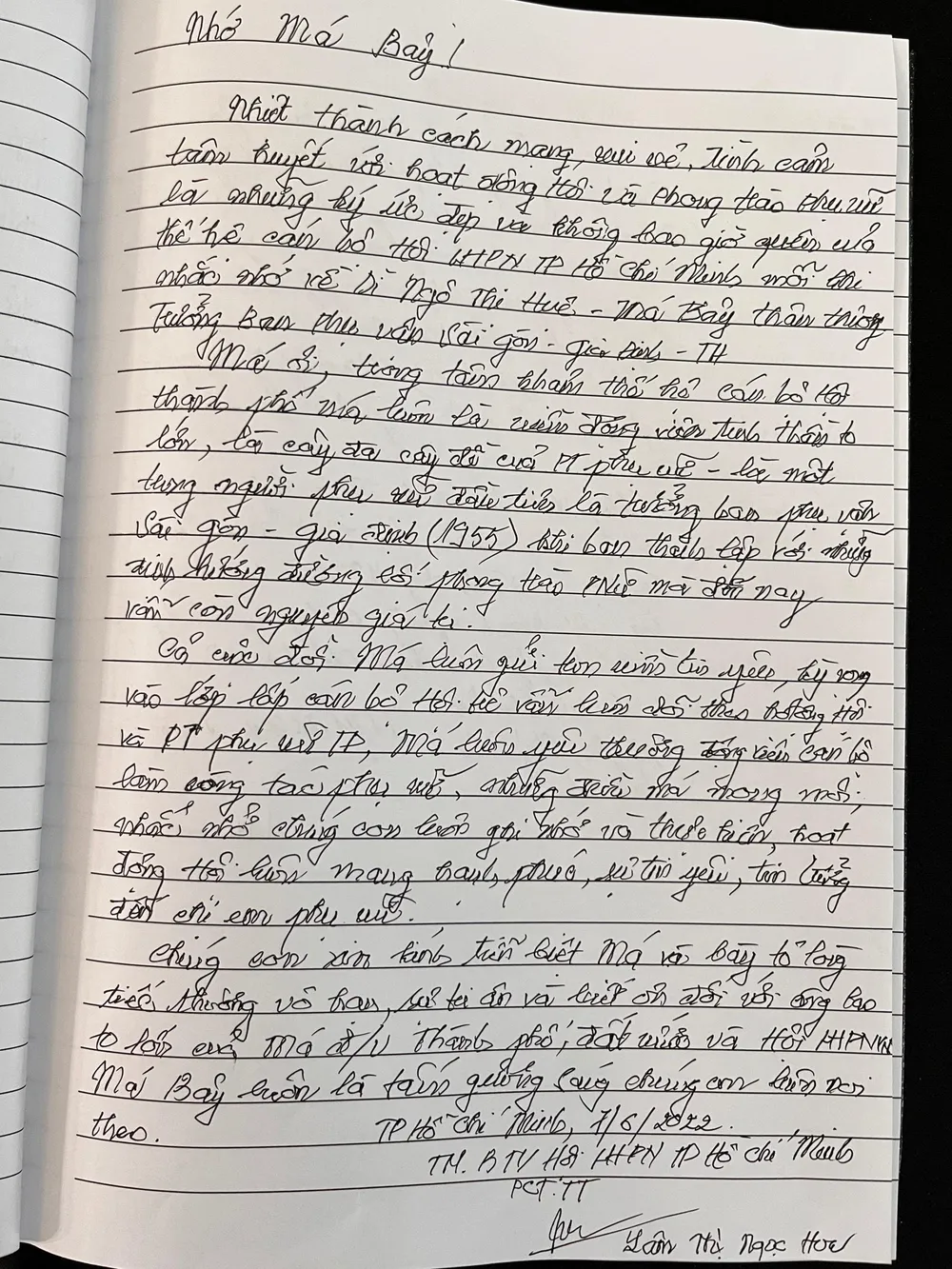 Những tình cảm niềm thương tiếc đối với &quot;Má Bảy&quot; được ghi trong sổ tang.