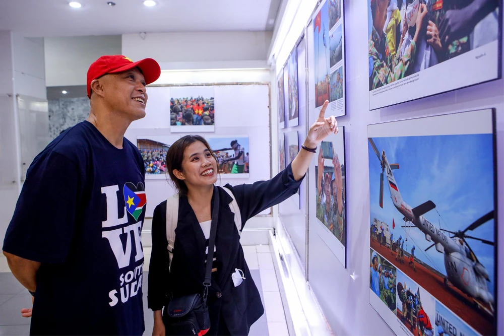 Triển lãm ảnh diễn ra đến ngày 3-7, sau đó đến Hà Nội ngày 8-7 và kết thúc ở Đà Nẵng ngày 15-7.