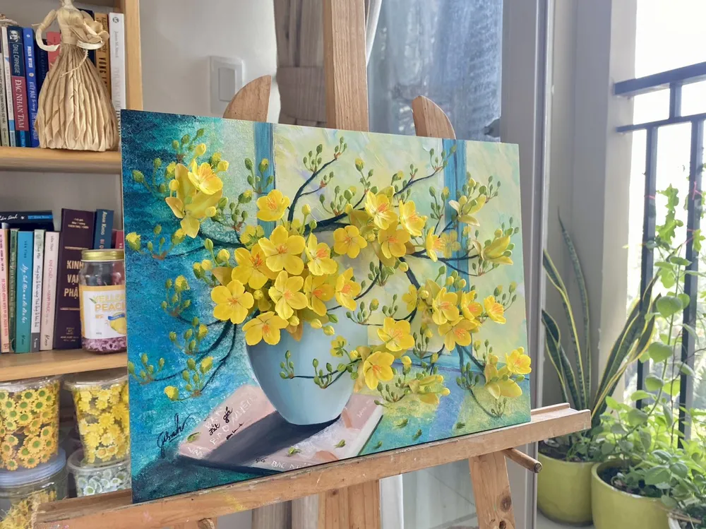 Ngắm tranh mai đào đất sét sống động như thật của người phụ nữ Sài Gòn