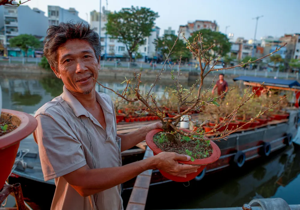 Thuyền hoa cập Bến Bình Đông, nhà vườn ngập tràn hy vọng