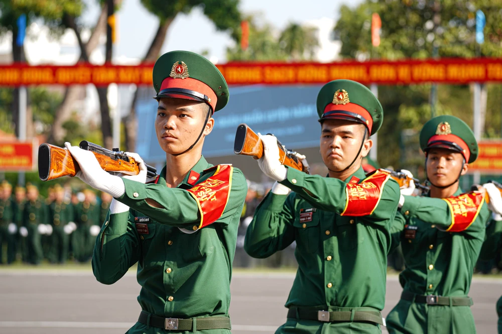 Hàng nghìn chiến sĩ tham gia Lễ ra quân diễn tập 2024