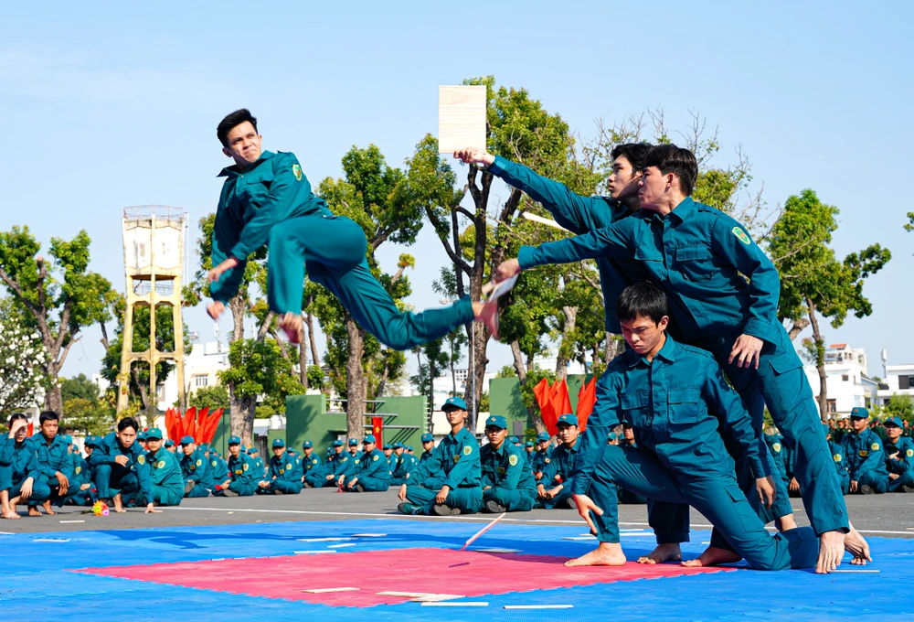 Hàng nghìn chiến sĩ tham gia Lễ ra quân diễn tập 2024