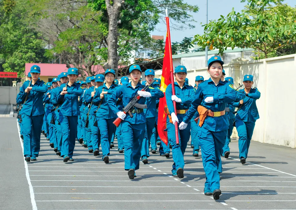 Hơn 100 nữ dân quân TP.HCM huấn luyện trước ngày kỷ niệm quan trọng của đất nước