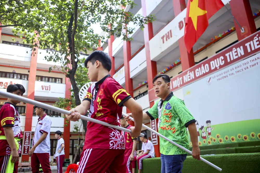 hoc-sinh-hoc-mua-lan (15).jpg