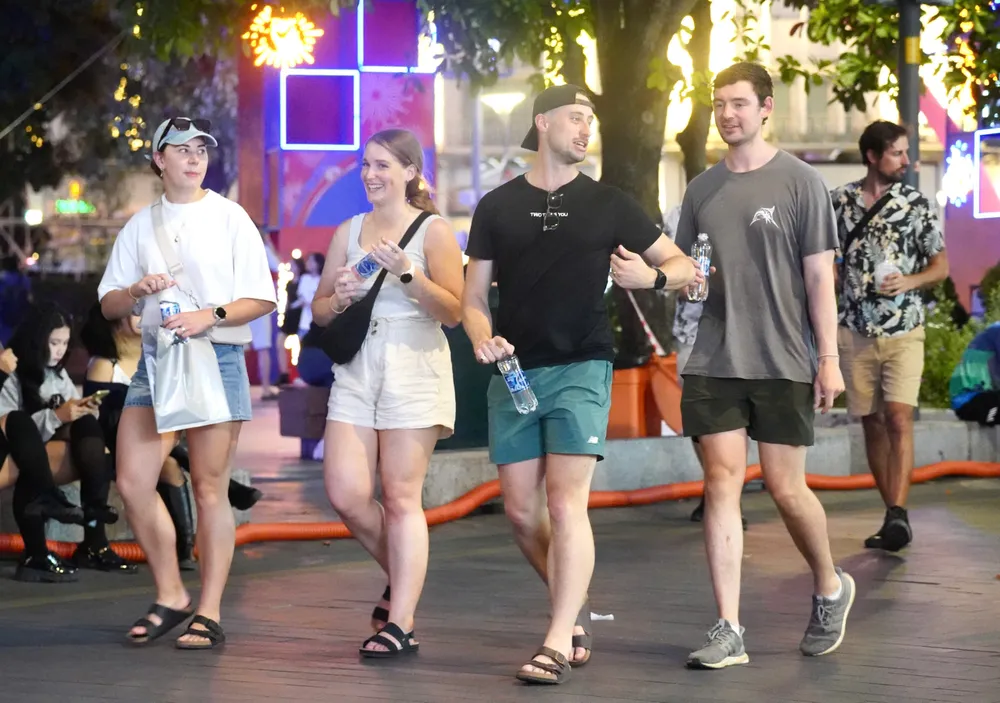 phao-hoa-chao-nam-moi (35).jpg