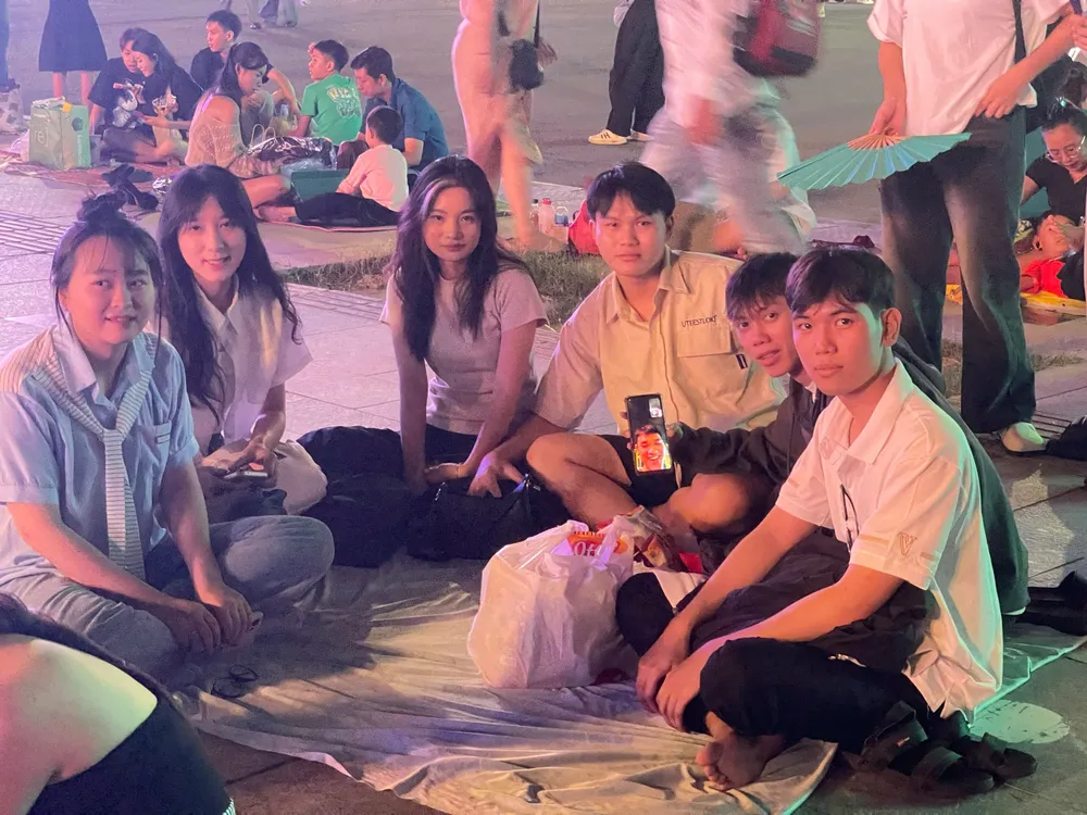 phao-hoa-chao-nam-moi (39).jpg