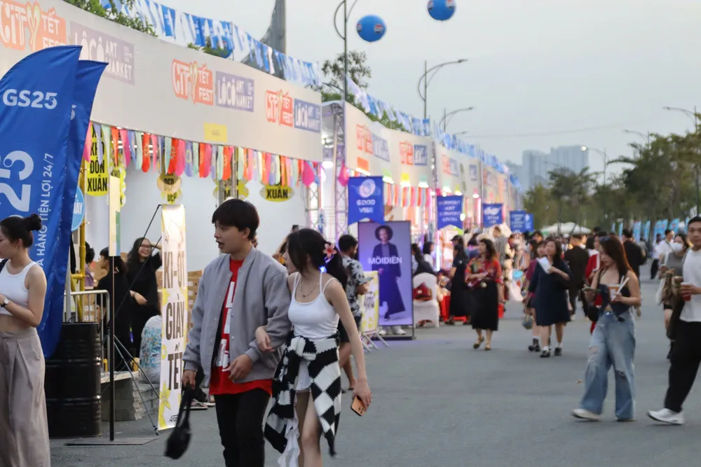 phao-hoa-nam-moi (12).jpg