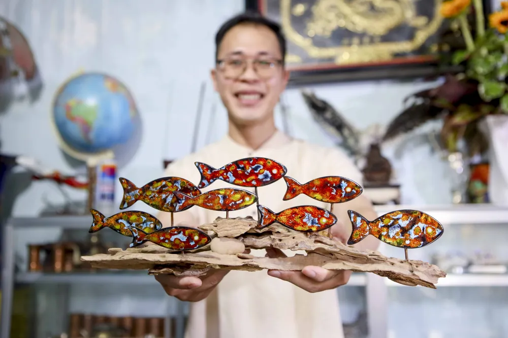 9X Sài Gòn chinh phục nghệ thuật pháp lam thất truyền