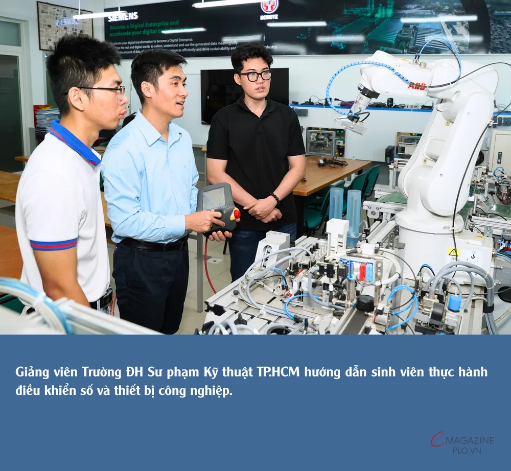 TPHCM 50 nam vuon minh but pha (8).png