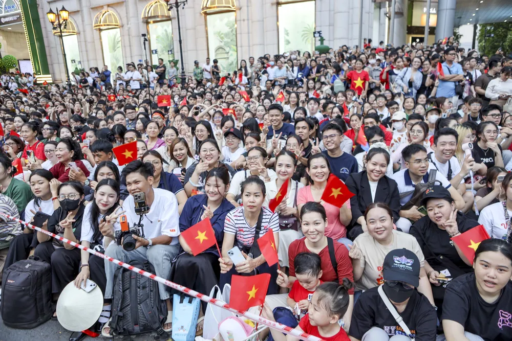 dieu binh 30-4- nguoi dan va chien si (24).jpg