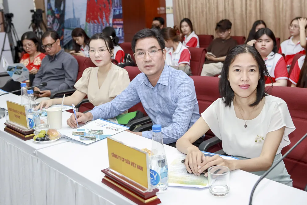 Phat dong cuoc thi anh (7).jpg