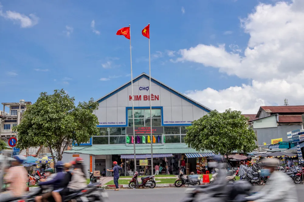 Phường Chợ Lớn: Từ hội quán người Hoa đến trái tim y tế phương Nam