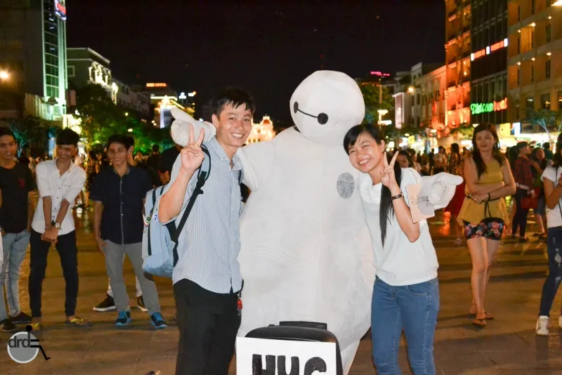 'Ôm' hướng về người khuyết tật ảnh 4